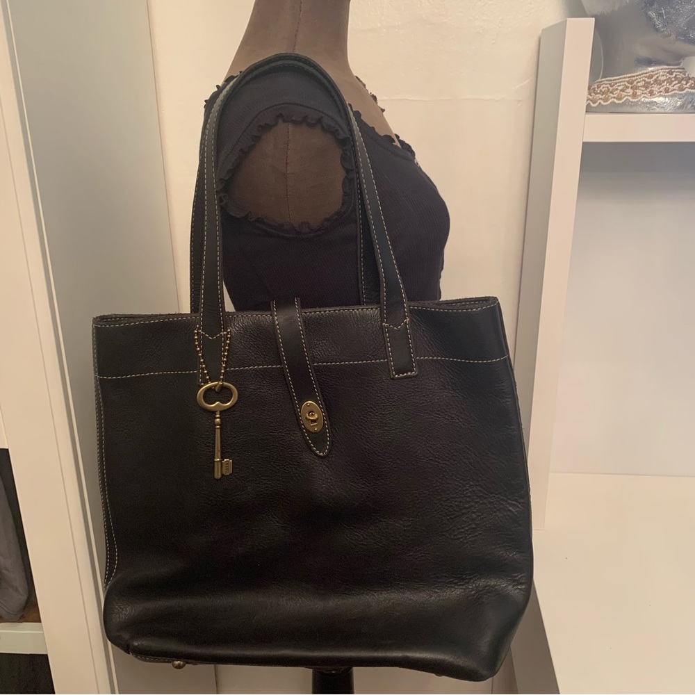 Fossil Bag Black Genuine Leather Tote Quiet Luxury Travel